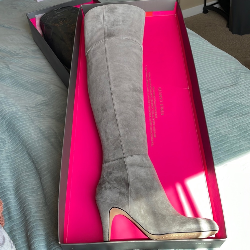 Vince Camuto Cessily Over the Knee boot sz. 7